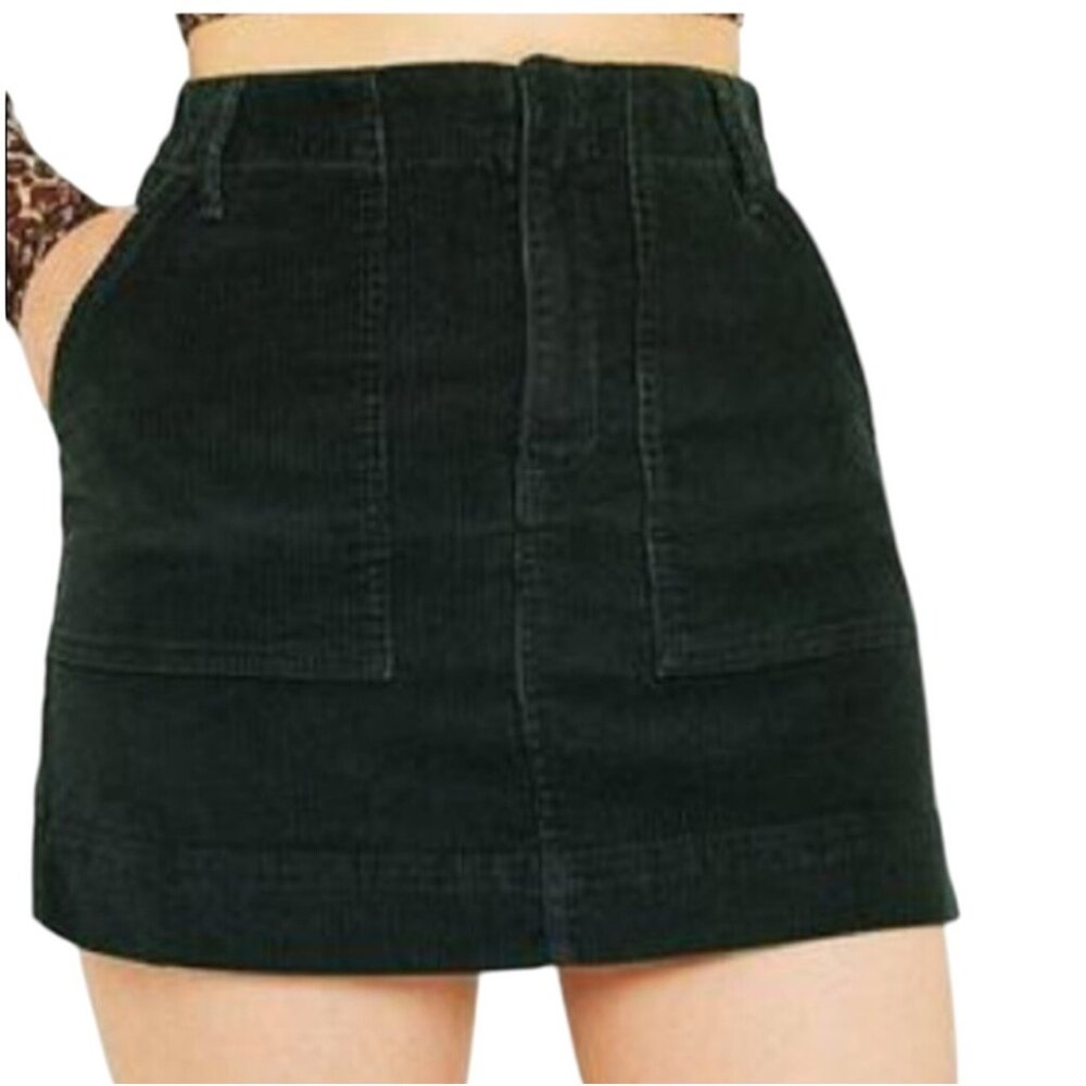 BDG Urban Outfitters Forest Green Corduroy Mini Skirt With Pockets Size XS